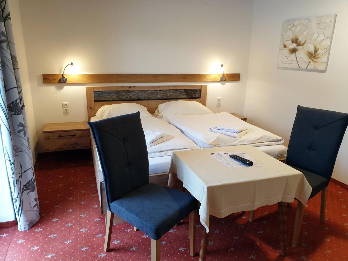 Landgasthof Hotel Zehenthof Пфаррверфен Экстерьер фото